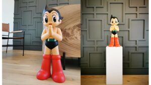 Read more about the article 1000% Astro Boy Greeting by ToyQube