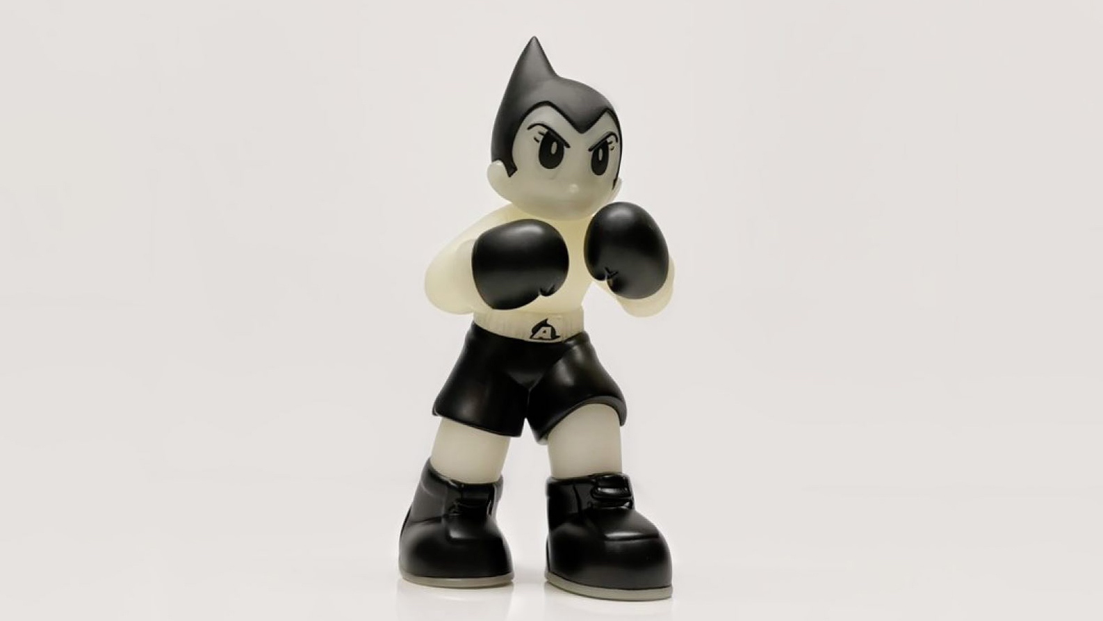 You are currently viewing Astro Boy Boxer GID by ToyQube
