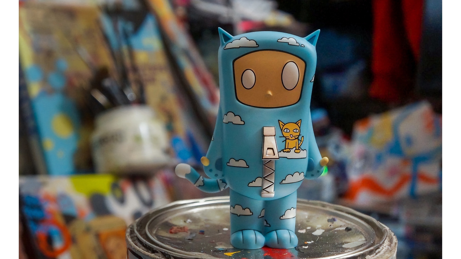 You are currently viewing Child In Cat Pajamas – Dangle in There by ChrisRWK x Strangecat Toys x UVD Toys