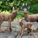 Roe Deer (2008 Buck, Doe, & Fawn) (Wild Life Europe by Schleich)